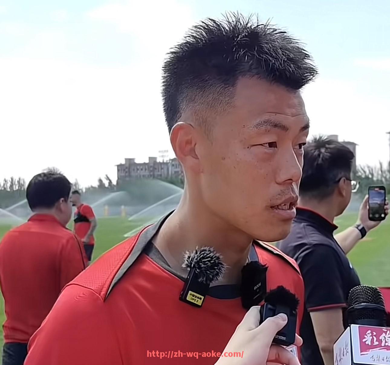 澳客足彩-法甲进攻风格解析：球队战术理念的体现与变化趋势